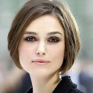 脸长的女生适合做哪种发型方脸的人适合什么发型