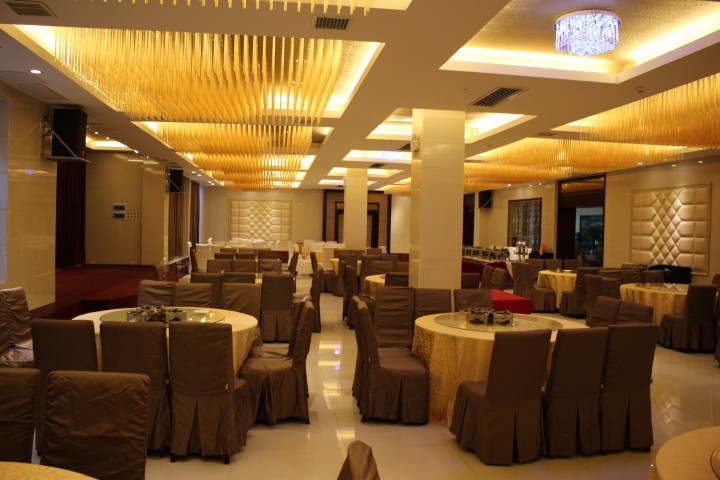 益阳羽星大酒店婚宴预订