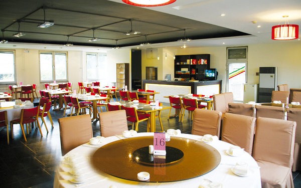 华丹艺术酒店婚宴预订