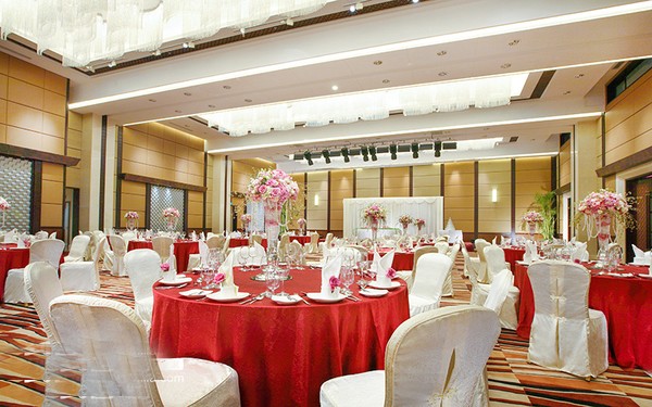 临空皇冠假日酒店婚宴预订