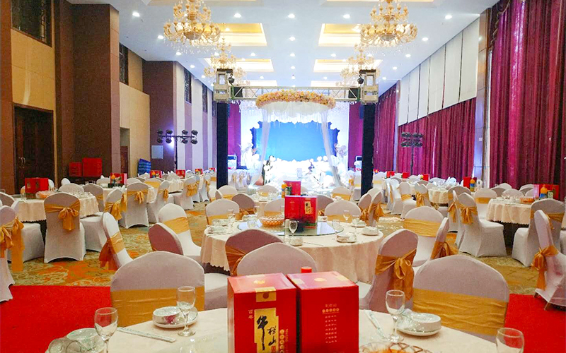 工美蓝孔雀商务酒店婚宴预订