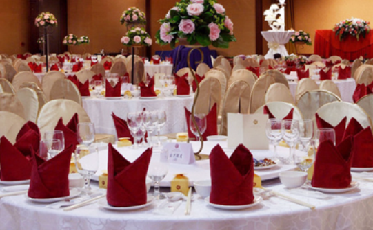 办婚礼如何选择婚宴场地