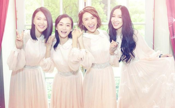 伴娘不能穿什么颜色的礼服