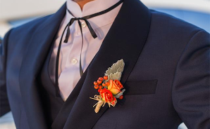 婚礼上新郎衬衫与领结搭配