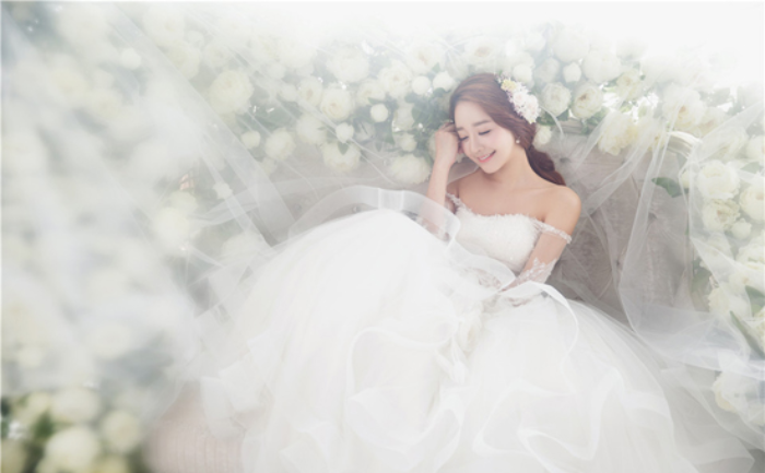 个子矮小婚纱照姿势