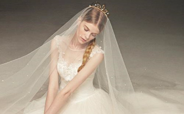 新娘头纱怎么戴 新娘头纱分类有哪些