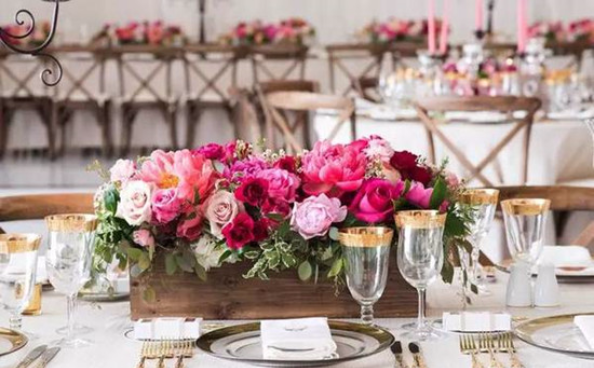 婚宴桌花有哪些类型 如何搭配婚宴桌花