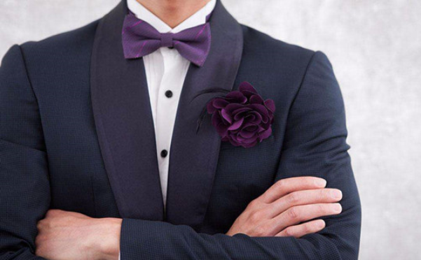 新郎领结怎么挑选 新郎胸花该怎么佩戴