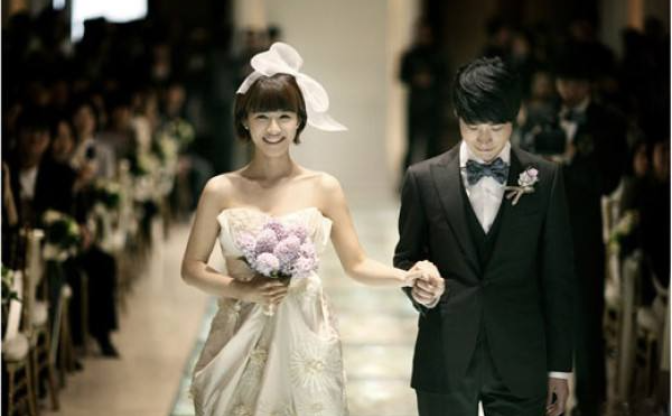 拍婚纱照要多少钱 普通婚纱照多少钱