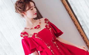 新娘晚礼服怎么选 新娘晚礼服装搭配注意事项-蜜匠婚礼