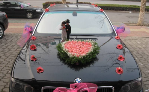 婚车固定花泥的叫什么 婚车花泥怎么固定