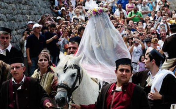 盘点世界各地婚礼习俗 中国参加婚礼习俗常识分享-蜜匠婚礼