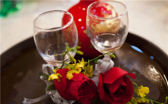 婚礼敬酒的小技巧 婚礼敬酒时说什么