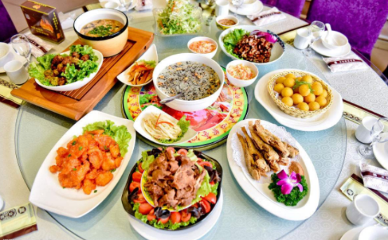 婚礼宴席菜单的讲究 新人们看好喏-蜜匠婚礼