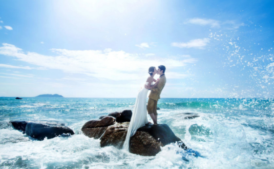 三亚拍摄婚纱摄影需要注意哪些问题-蜜匠婚礼