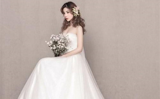 新娘选购婚纱礼服有的要点 选购婚纱礼服的注意事项