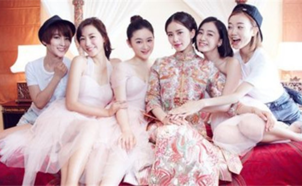 婚礼伴娘礼服颜色如何挑选 伴娘礼服选择有什么讲究