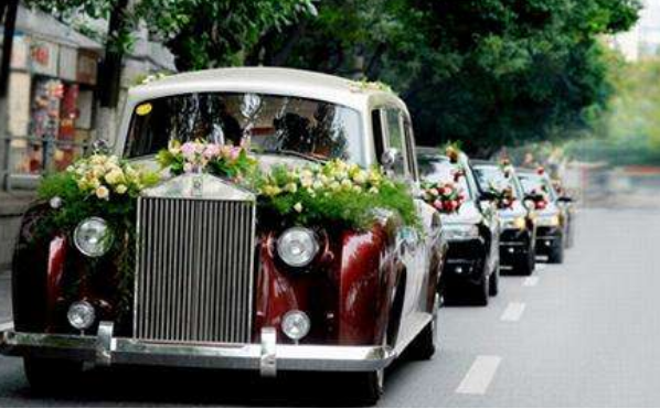 婚车租赁 租婚车签合同的注意事项-蜜匠婚礼