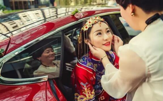 婚礼婚车座位怎么安排 选婚车要注意哪些