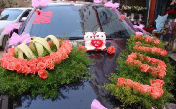 婚车扎什么花 婚车扎花需要注意什么