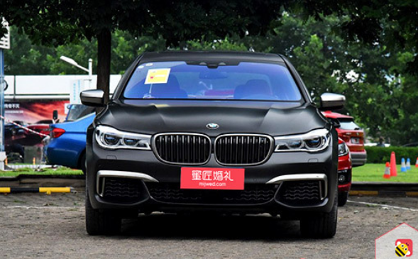 3000-4000宝马婚车套餐有哪些 宝马系列婚车套餐价格一览表