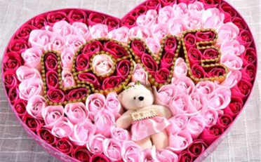 求婚创意礼物有哪些 求婚礼物该如何挑选