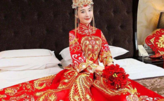 新娘中式婚纱该怎么选择 哪一款较好看