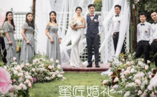 新郎结婚打领带还是领结 新郎打哪种领结好