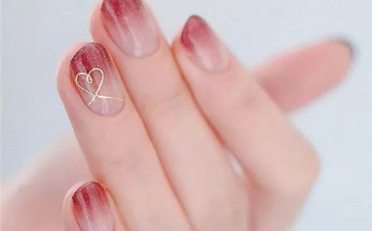 拍婚纱做什么指甲好看 适合拍婚纱照的指甲颜色