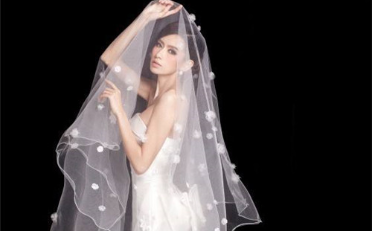 新娘头纱如何选择 新娘头纱怎么固定