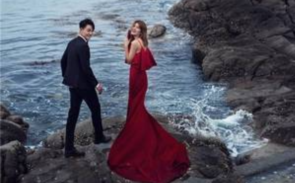 特别酷的婚纱照怎么拍 一个人的婚纱照也很酷