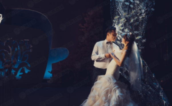 2019夫妻新年祝福语 猪年新年祝福语