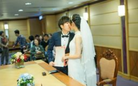 上海民政局上班时间 上海民政局周末上班吗