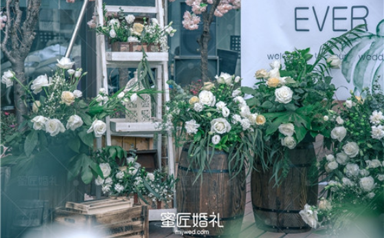 户外主题婚礼策划 户外婚礼策划布置方案