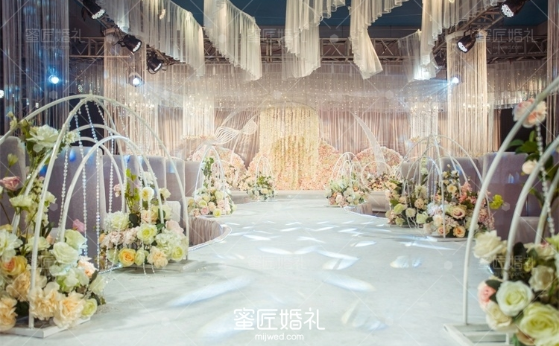 一般婚庆布置的价格 婚庆场地布置价格