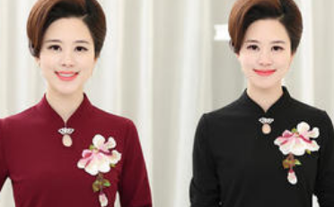 婚礼上新郎爸妈应该穿什么服装呢 婚礼父母穿搭推荐