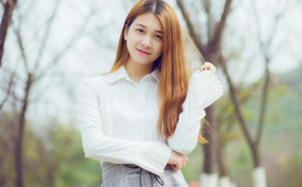 夏天参加婚礼穿什么 夏季参加婚礼的穿搭