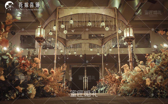 结婚典礼司仪台词 结婚的主持人台词大全