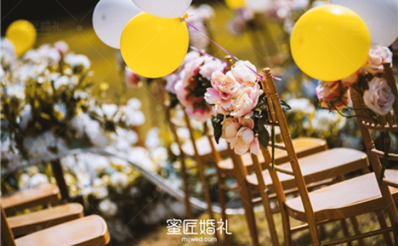 室外主题婚礼方案 浪漫主题婚礼布置图片