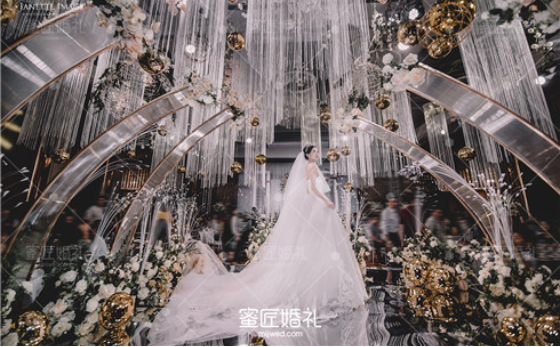 经典主题婚礼场景布置 简约大气婚礼布置
