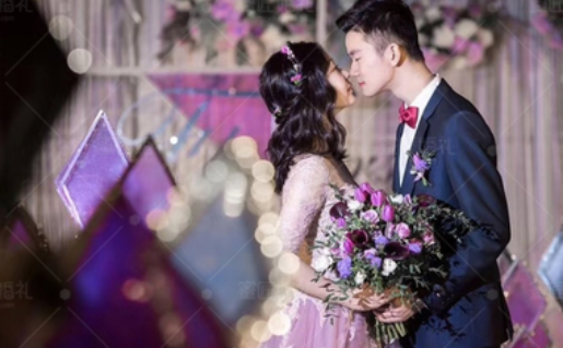 女方婚礼跟妆钱谁出 婚礼跟妆一般钱谁出