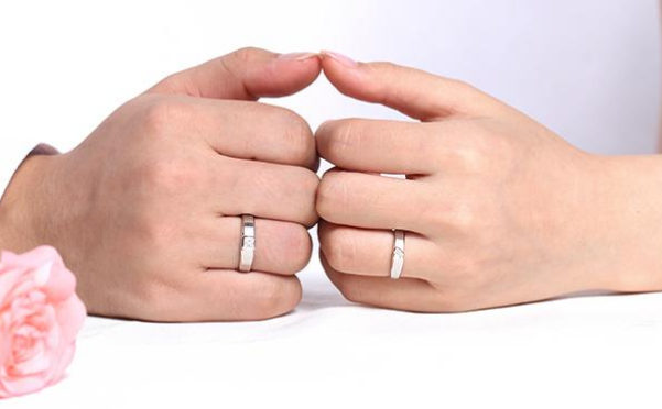 求婚和结婚需要两个戒指吗