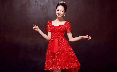哪些新娘适合穿红色礼服 红色婚纱礼服有哪几种