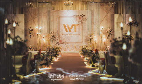 情侣之间怎么相处 情侣之间怎么增进感情