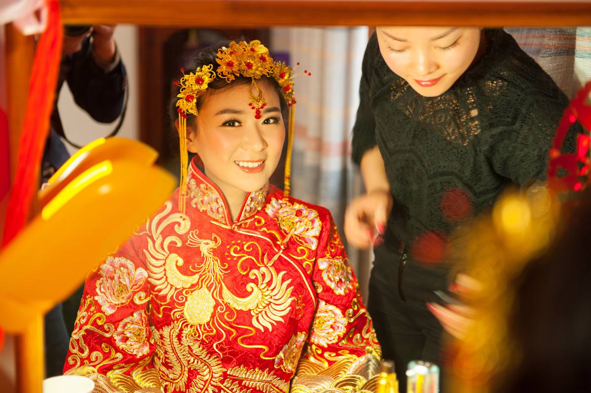 中式婚礼服装定制 结婚定制衣服