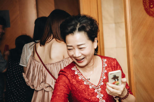 父母婚礼服装 男中式婚礼服装