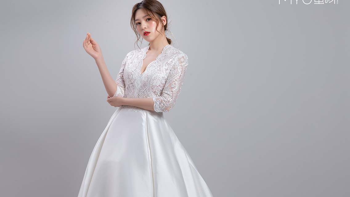 微胖新娘穿什么婚纱最显瘦，根据身材选婚纱才是关键