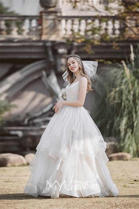 新娘婚纱森系简约吊带公主仪式纱