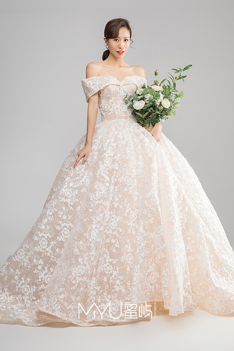 新娘婚纱一字肩重工立体刺绣仪式纱