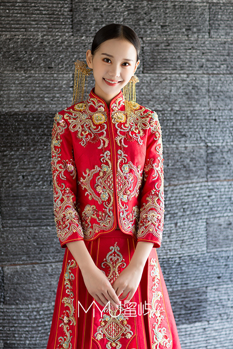 中式嫁衣水波裙摆富贵红秀禾服